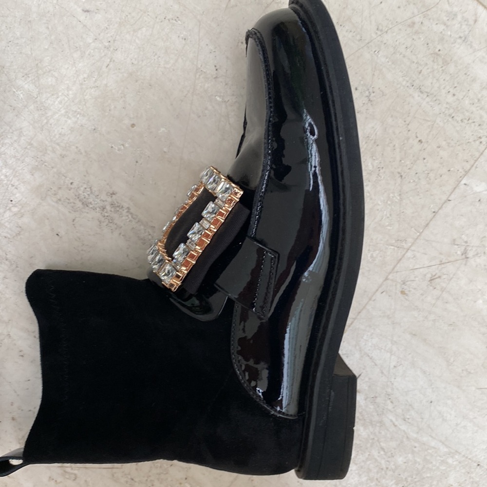 Boots - Picture 2 of 3